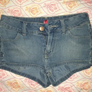 H & M Jean booty shorts